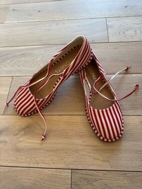 Coconuts by Matisse Red and White Striped Ballet Flats with Tie